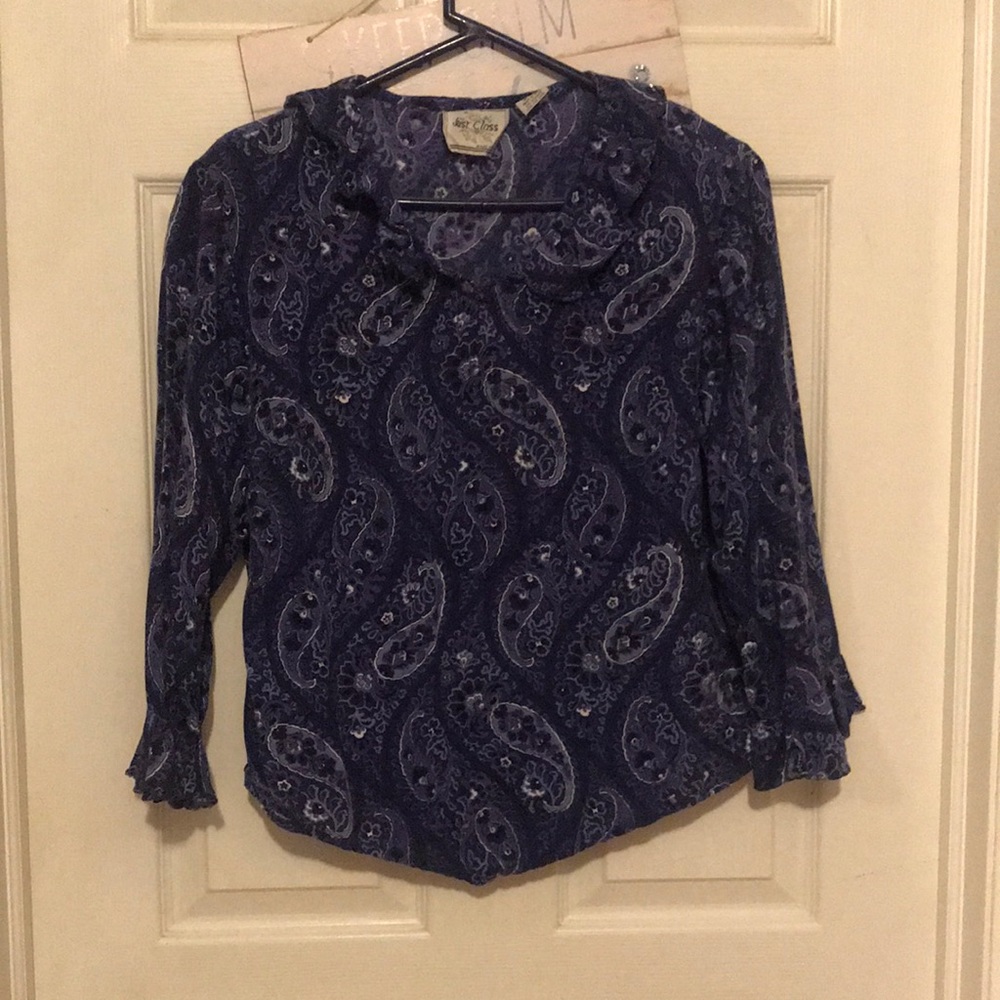VTG - Blue Paisley Hankerchief top